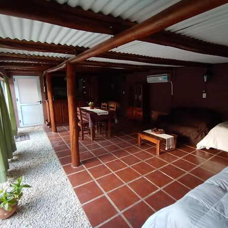 Casa Sol Y Sierras A 500 Metros Del Centro Villa Alta Gracia Eksteriør bilde